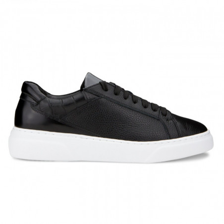 Meeste spordijalatsid Nicolo Ferretti 71201343/45, must