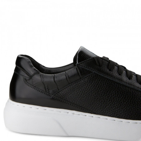 Meeste spordijalatsid Nicolo Ferretti 71201343/45, must