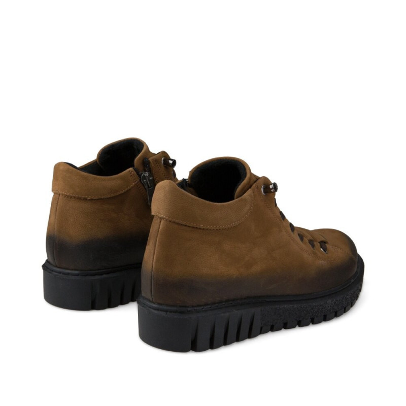Naiste saapad Ferretti stiilis 081196, pruunid