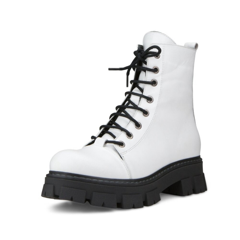 Naiste saapad Ferretti stiilis 0841217504, valged