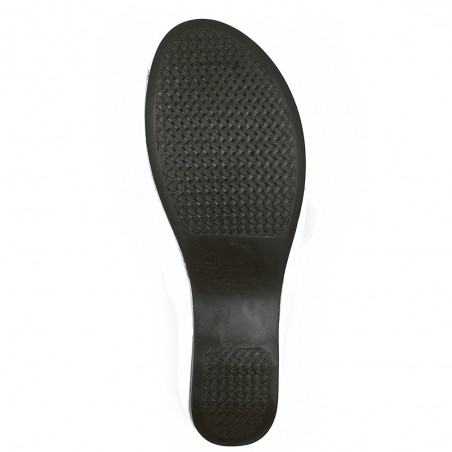 Loretta Vitalle naiste plätud