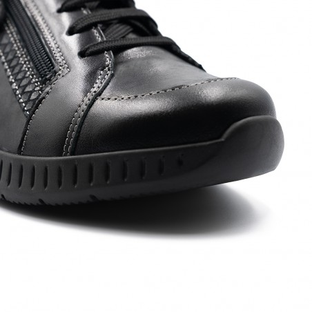 Polking naiste kingad