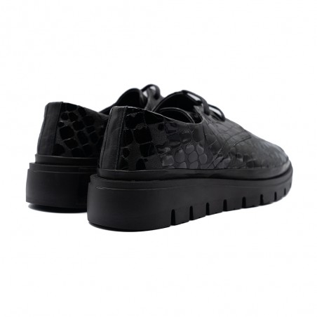 Polking naiste kingad