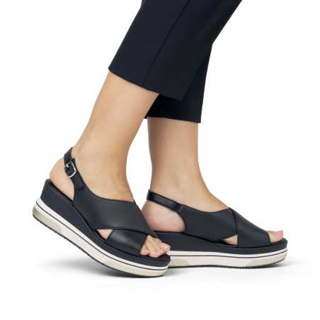 Remonte naiste sandaalid