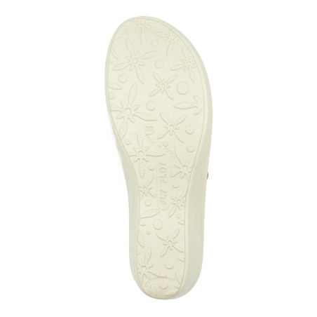 Polking naiste plätud