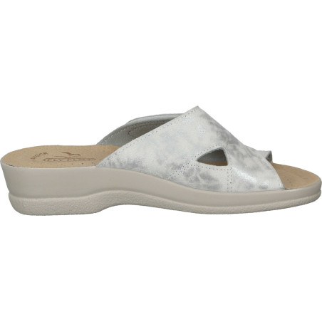 Polking naiste plätud