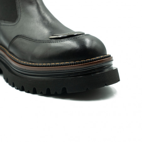 Naiste saapad Ferretti stiilis, mustad