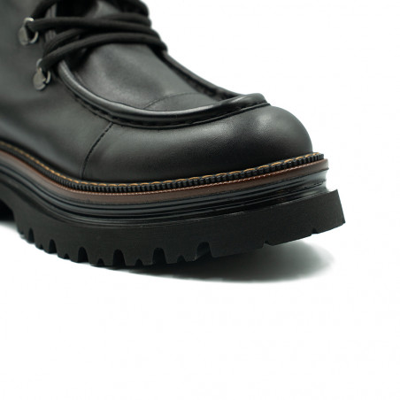 Naiste saapad Ferretti stiilis, mustad