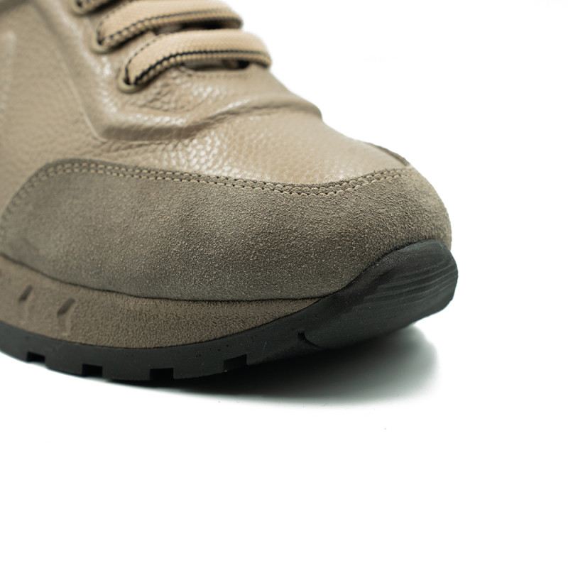 Nicolo Ferretti naiste spordijalatsid