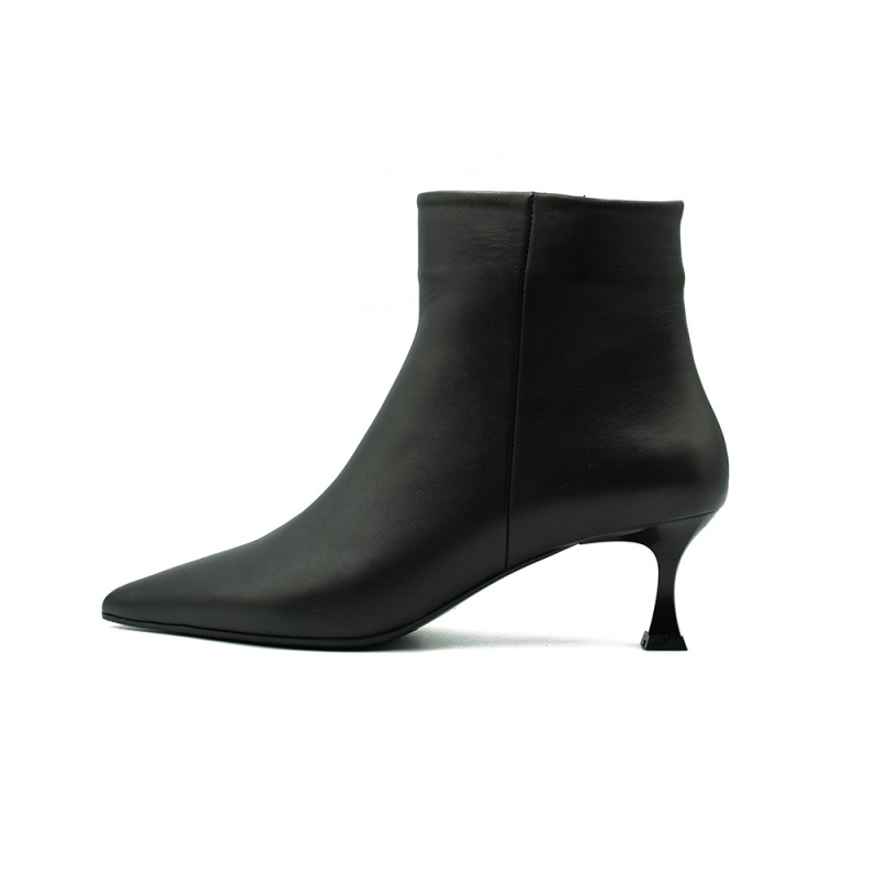 Nicolo Ferretti naiste saapad