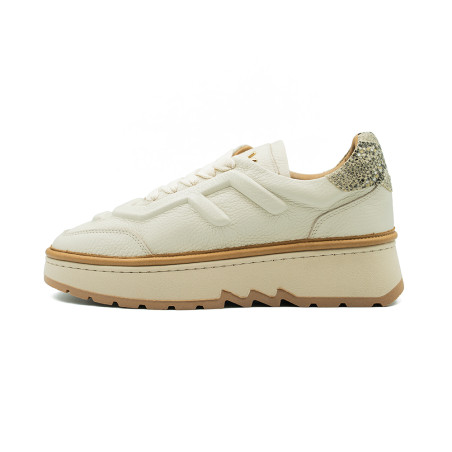 Nicolo Ferretti naiste spordijalatsid