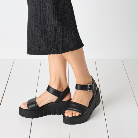 Tamaris naiste sandaalid