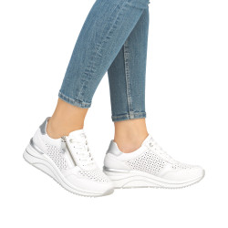 Remonte naiste spordijalatsid