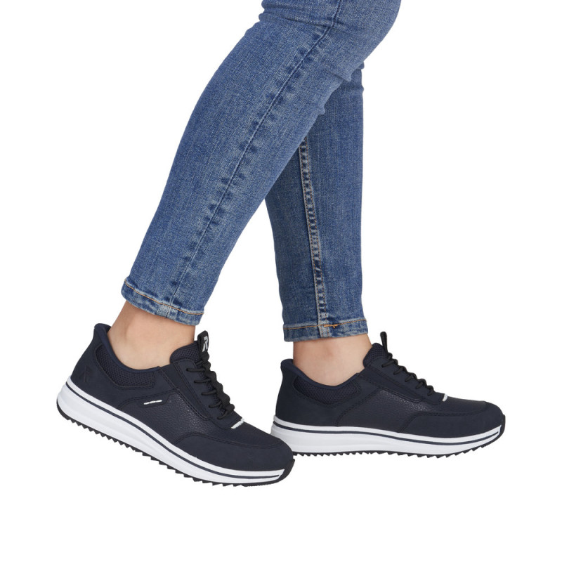 Rieker naiste spordijalatsid