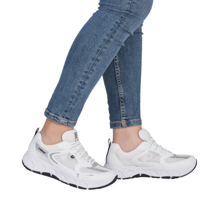 Rieker naiste spordijalatsid