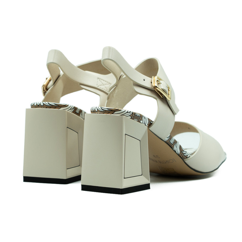 Loretta Vitale naiste sandaalid