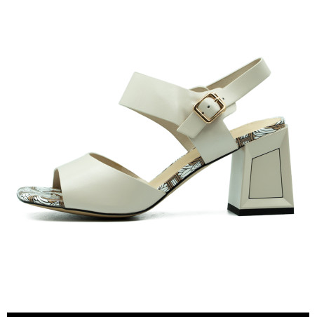 Loretta Vitale naiste sandaalid