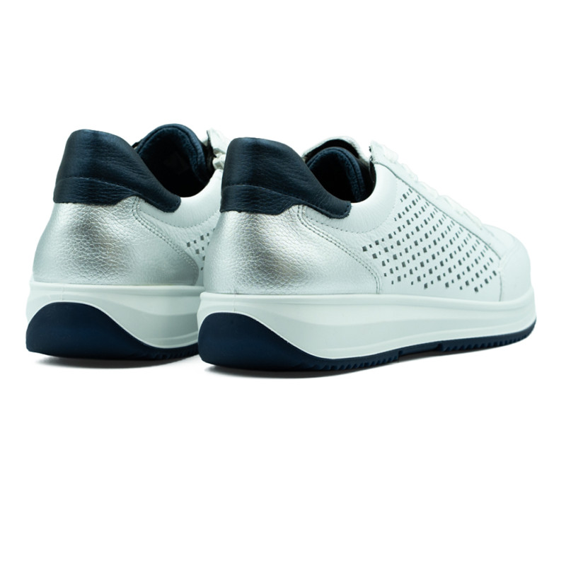 ARA naiste spordijalatsid, valged 122552612