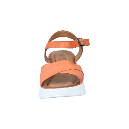 Polking naiste sandaalid