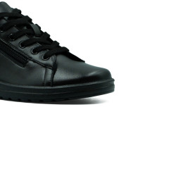 Potocki naiste spordijalatsid